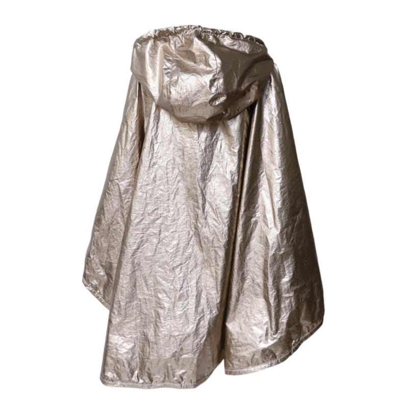 Cape de pluie doré