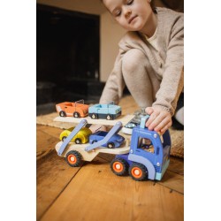 Camion de transport de voitures