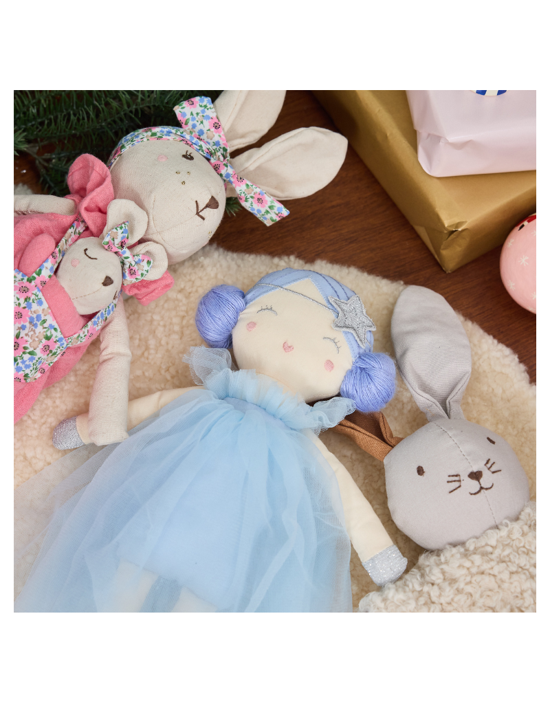 Poupée en tissu Lapinou